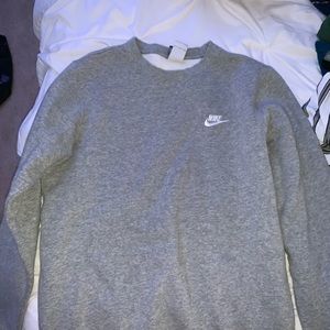 nike crewneck sweatshirt